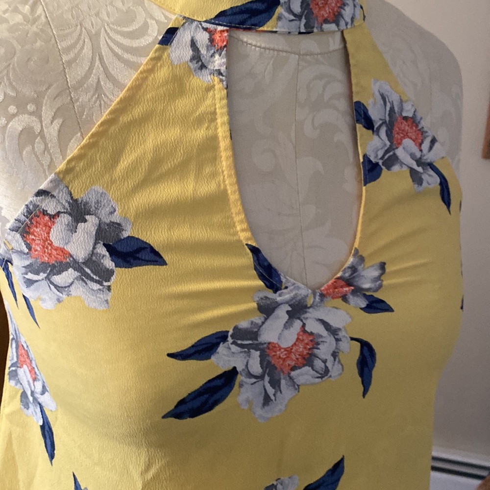 Tank - Picture 2 of 3